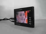 Security debugging field with a 3.5 -inch display monitor Built-in battery output power to the camera